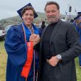 Arnold Schwarzenegger et son fils Joseph, à sa remise de diplôme à Malibu, le 27 avril 2019