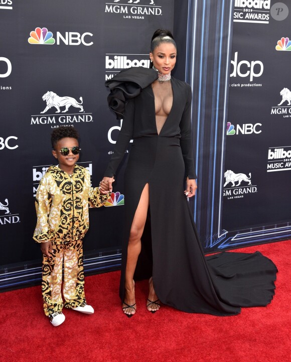 Ciara et son fils Future Zahir Wilburn à la soirée Billboard Music Awards 2019 au MGM Grand Garden Arena à Las Vegas, le 1er mai 2019.