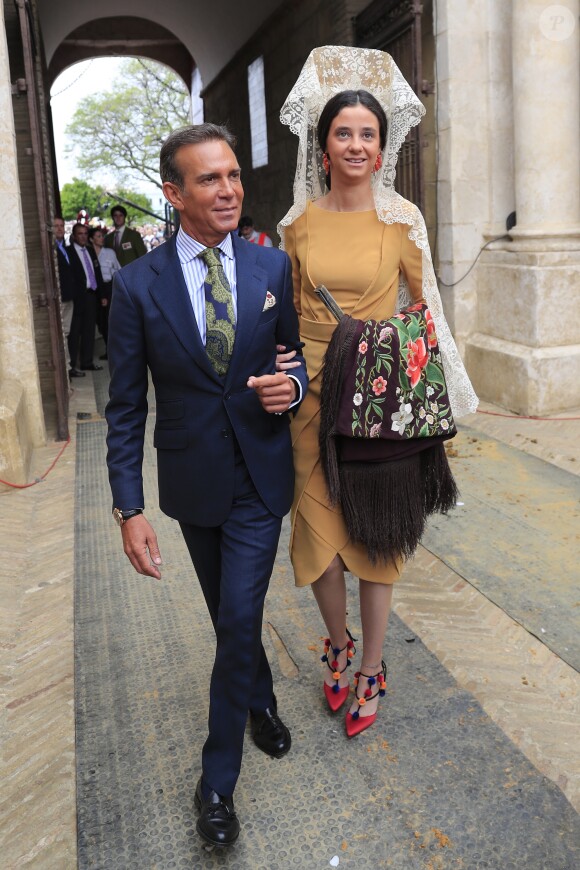 Victoria Federica de Marichalar, fille de l'infante Elena d'Espagne et de Jaime de Marichalar, était le 5 mai 2019 la présidente d'honneur du traditionnel défilé d'attelages anciens lors de la Feria de Séville, dans les arènes de La Maestranza.