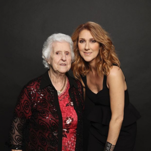 Céline Dion a posté cette photo d'elle avec sa mère Thérèse, sur Instagram, le 12 mai 2019.