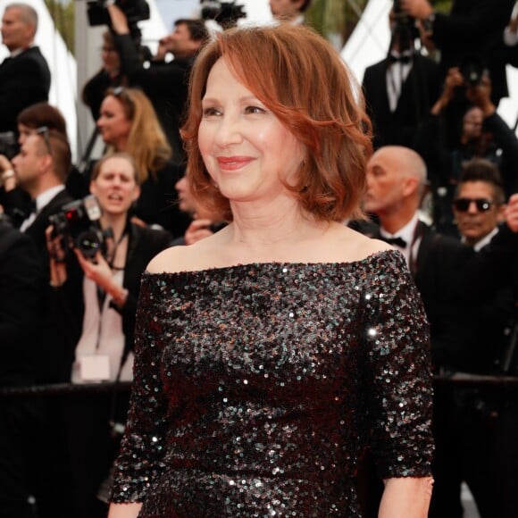 Nathalie Baye - Montée des marches du film "The Dead Don't Die" lors de la cérémonie d'ouverture du 72e Festival International du Film de Cannes. Le 14 mai 2019 © Borde / Bestimage