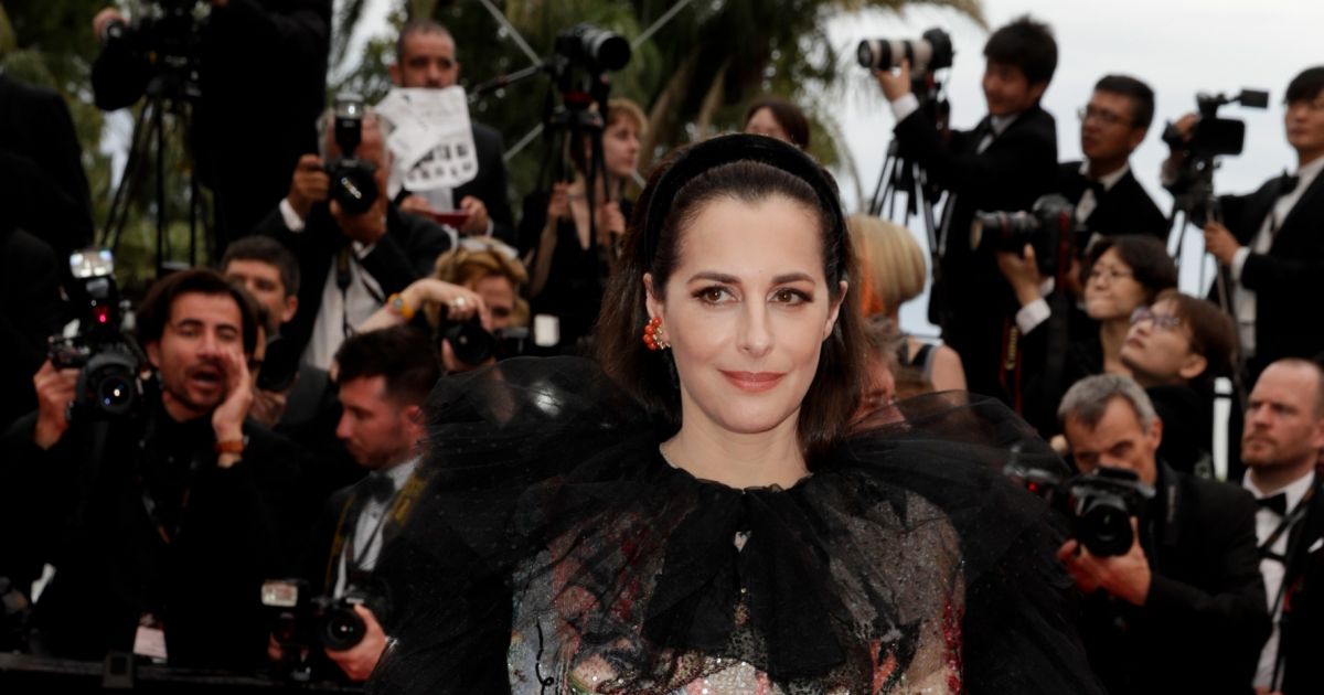 Qui Est Le Mari De Amira Casar Amira Casar - Montée des marches du film The Dead Don't Die lors de la