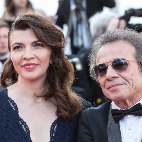 Philippe Manoeuvre et sa femme Candice - Montée des marches du film "Les Misérables" lors du 72ème Festival International du Film de Cannes. Le 15 mai 2019 © Jacovides-Moreau / Bestimage