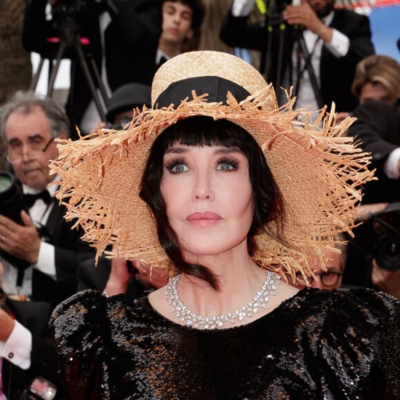 Isabelle Adjani assiste à la montée des marches du film "La belle époque" lors du 72ème Festival International du Film de Cannes. Le 20 mai 2019 © Jacovides-Moreau / Bestimage