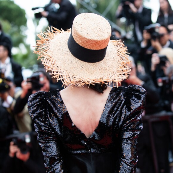 Isabelle Adjani assiste à la montée des marches du film "La belle époque" lors du 72ème Festival International du Film de Cannes. Le 20 mai 2019 © Borde / Bestimage