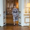 La princesse héritière Victoria de Suède, vêtue d'une robe Sandro, le 10 avril 2019 au palais royal à Stockholm lors de son entretien avec le docteur Tedros Adhanom Ghebreyesus, directeur général de l'OMS.