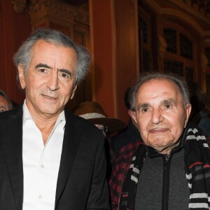 Semi-exclusif - Bernard-Henri Lévy (BHL) et Jean-Pierre Kalfon - People à la générale de la pièce de Bernard-Henri Levy, "Looking For Europe" au théâtre Antoine à Paris le 21 mai 2019. Au terme d'une tournée qui l'a mené de Sarajevo à Dublin, de Madrid à Amsterdam, le philosophe et écrivain présente à Paris, les 20 et 21 mai, sa pièce de théâtre, Looking for Europe. À quelques jours des Européennes, BHL livre un plaidoyer pour une autre Europe et revient sur les enjeux de "sa campagne". © Coadic Guirec/Bestimage