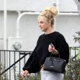 Exclusif - Prix Spécial - No web - Britney Spears, qui semble en meilleure santé, est allée faire des UV à Thousand Oaks, Los Angeles, le 26 avril 2019. Britney a été internée près d'un mois pour "détresse émotionnelle". Selon la rumeur, la star serait encore très tourmentée par l'état de santé de son père et aurait encore des problèmes avec son traitement.
