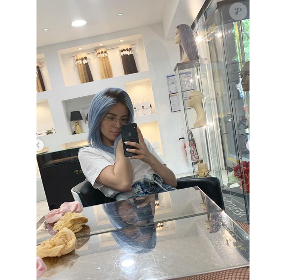 Agathe Auproux dévoile sa perruque sur Instagram - 23 mai 2019