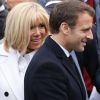 Le président de la république, Emmanuel Macron et la première dame Brigitte Macron votent pour les élections européennes au Touquet, le 26 mai 2019. © Stéphane Lemouton / Bestimage