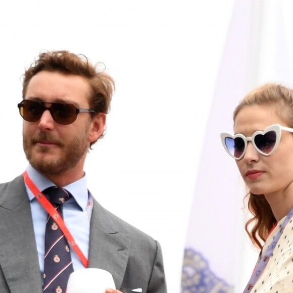 Pierre Casiraghi et sa femme Beatrice Borromeo, superbe dans une robe Dior de la collection Croisière 2019, lors du 77e Grand Prix de Formule 1 de Monaco le 26 mai 2019.