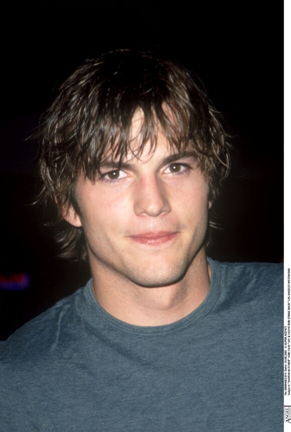 Ashton Kutcher en août 2001 à Los Angeles.