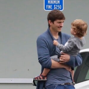 Exclusif - Ashton Kutcher à Beverly Hills, Los Angeles, le 19 mai 2019.