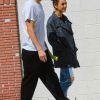 Exclusif - Ashton Kutcher et Mila Kunis en couple dans les rues de Los Angeles, le 17 mai 2019