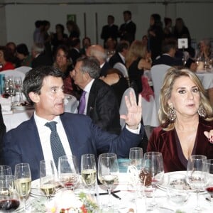 Manuel Valls et sa compagne Susana Gallardo lors de la soirée "Los Premios Planeta 2018" à Barcelone en Espagne le 15 octobre 2018, leur première apparition officielle en couple. En mai 2019, l'ex-Premier ministre français a annoncé dans une émission espagnole leur mariage à venir.