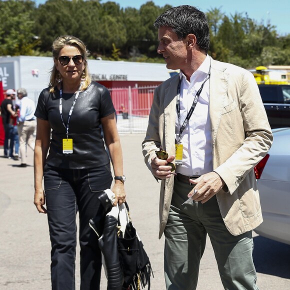 Manuel Valls et sa compagne Susana Gallardo au Grand Prix d'Espagne sur le circuit de Barcelone-Catalogne à Barcelone, le 12 mai 2019.