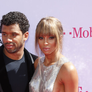 Russel Wilson et sa fiancée Ciara à la soirée Billboard Music Awards à T-Mobile Arena à Las Vegas, le 22 mai 2016.