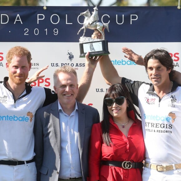 Sarah Siegel Magness, le prince Harry, duc de Sussex, Richard Miller, Midori Miyazaki, Nacho Figueras et Michael Carrazza - Coupe de polo "Sentebale ISPS Handa Polo Cup" à Rome. Cette organisation caritative Sentebale a été fondée par le duc de Sussex et le prince Seeiso en 2006 pour aider les enfants les plus vulnérables du Lesotho, du Botswana et du Malawi. Le 24 mai 2019.