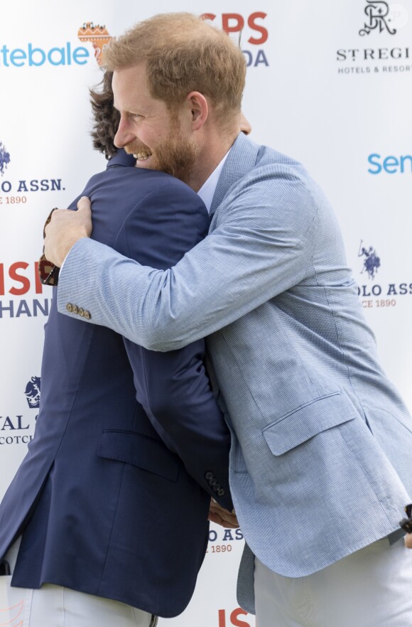Prince Harry, Duke of Sussex, Nacho Figueras assistent à la Coupe de polo Sentebale ISPS Handa au Roma Polo Club à Rome, Italie, le 24 mai 2019.