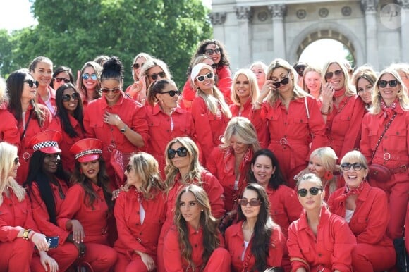 Paris Hilton, Chloe Green et les participantes au rally caritatif "Cash & Rocket Ball" à Wellington, le 6 juin 2019.