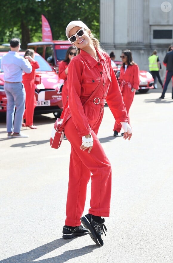 Paris Hilton au départ de la course caritative "Cash & Rocket Ball" à Wellington, le 6 juin 2019.