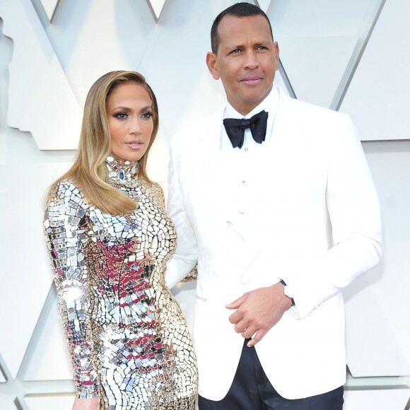 Jennifer Lopez et son compagnon Alex Rodriguez lors du photocall des arrivées de la 91ème cérémonie des Oscars 2019 au théâtre Dolby à Hollywood, Los Angeles, Californie, Etats-Unis, le 24 février 2019.