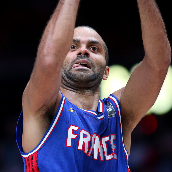 Tony Parker - Défaite de l'équipe de France face à l'Espagne lors de la demi-finale de l'Eurobasket à Lille, France le 17 septembre 2015.