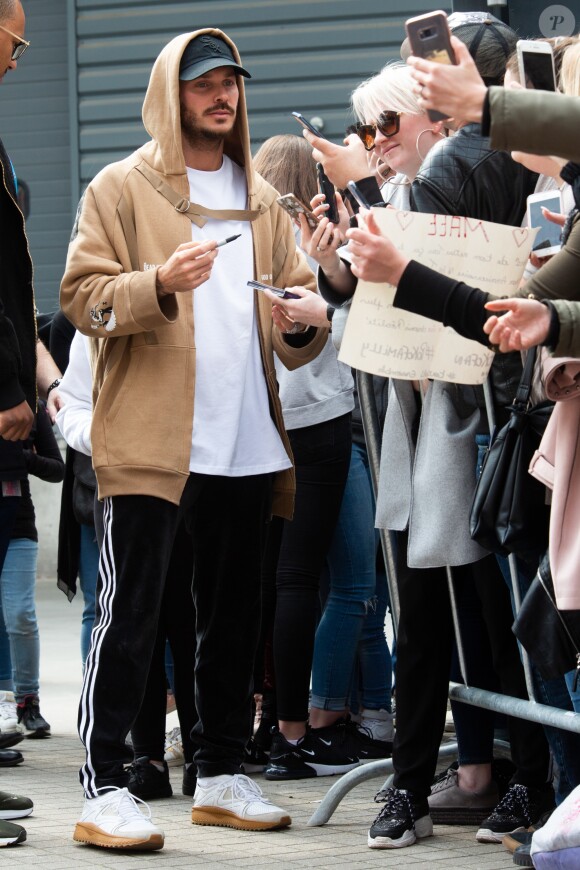 Exclusif - M. Pokora (Matt Pokora) arrive à Médiacité Liège pour la demi-finale de l'émission de The Voice Belgique, le 16 avril 2019.