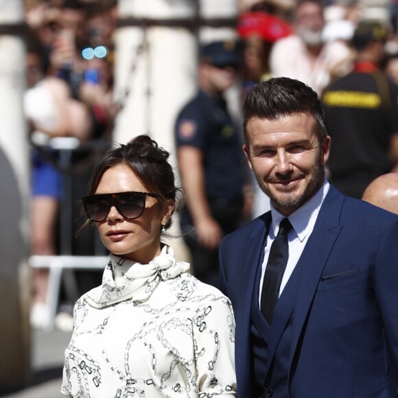 Victoria Beckham et son mari David Beckham - Les célébrités arrivent à l'église pour célébrer l'union du footballeur Sergio Ramos et de l'actrice Pilar Rubio à Seville en Espagne, le 15 juin 2019.