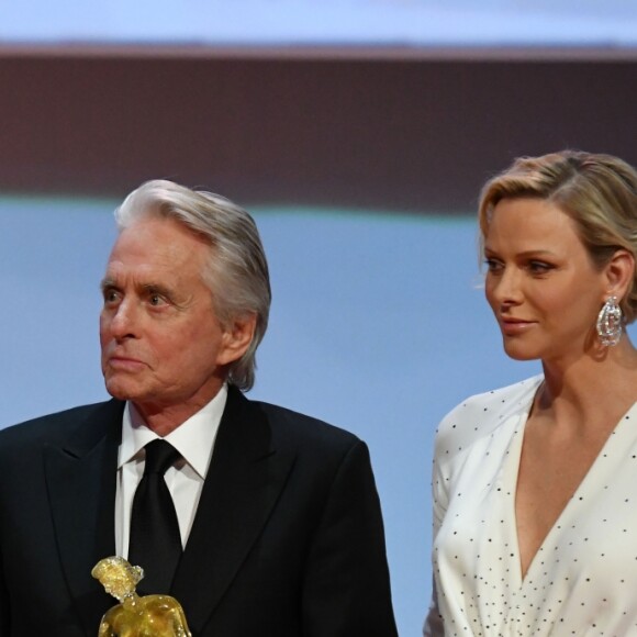 La princesse Charlene (robe Louis Vuitton) et le prince Albert II de Monaco et Michael Douglas lors de la cérémonie de remise des Nymphes d'or du 59e Festival de Télévision de Monte-Carlo au Grimaldi Forum à Monaco le 18 juin 2019. © Bruno Bebert/Bestimage