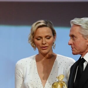 La princesse Charlene (robe Louis Vuitton) et le prince Albert II de Monaco et Michael Douglas lors de la cérémonie de remise des Nymphes d'or du 59e Festival de Télévision de Monte-Carlo au Grimaldi Forum à Monaco le 18 juin 2019. © Bruno Bebert/Bestimage