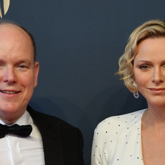 Le prince Albert II de Monaco et la princesse Charlene lors du photocall de la cérémonie de remise des Nymphes d'or du 59e Festival de Télévision de Monte-Carlo le 18 juin 2019 au Grimaldi Forum à Monaco. © Bruno Bebert/Bestimage