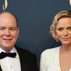 Le prince Albert II de Monaco et la princesse Charlene lors du photocall de la cérémonie de remise des Nymphes d'or du 59e Festival de Télévision de Monte-Carlo le 18 juin 2019 au Grimaldi Forum à Monaco. © Bruno Bebert/Bestimage