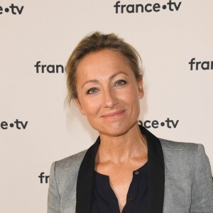 Anne-Sophie Lapix au photocall de la conférence de presse de France 2 au théâtre Marigny à Paris le 18 juin 2019 © Coadic Guirec / Bestimage