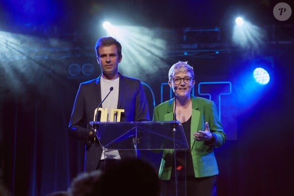 Jean-Baptiste Marteau (France 2) et Marie Labory (Arte) lors de la 3e cérémonie des Out d'Or, qui célèbrent la visibilité des personnes LGBTI, au Cabaret Sauvage le 18 juin 2019.