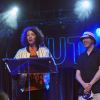 Leonie Pernet, lauréate du Coup d'éclat artistique, et Eddy de Pretto lors de la 3e cérémonie des Out d'Or, qui célèbrent la visibilité des personnes LGBTI, au Cabaret Sauvage le 18 juin 2019.