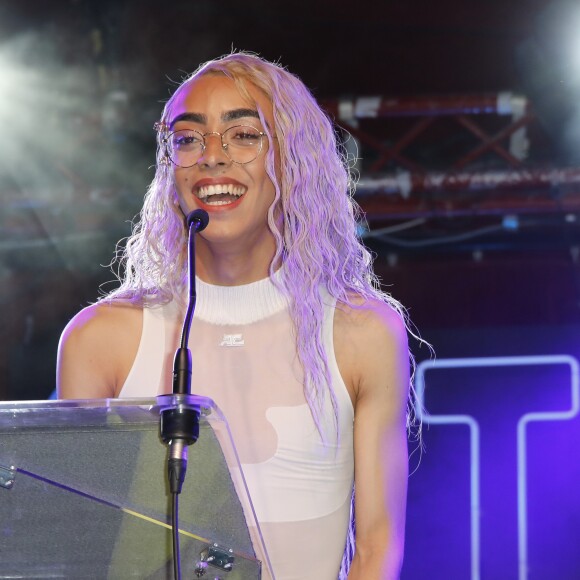 Bilal Hassani, personnalité LGBTI de l'année, au photocall de la 3e cérémonie des Out d'Or, qui célèbrent la visibilité des personnes LGBTI, au Cabaret Sauvage le 18 juin 2019. © Marc Ausset-Lacroix/Bestimage