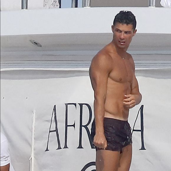 Cristiano Ronaldo en vacances à Saint-Tropez le 23 juin 2019.