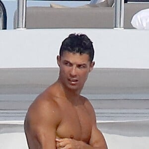 Cristiano Ronaldo en vacances à Saint-Tropez le 23 juin 2019.