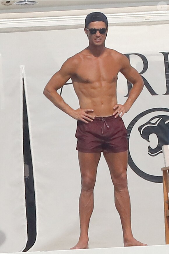 Cristiano Ronaldo en vacances à Saint-Tropez le 23 juin 2019.