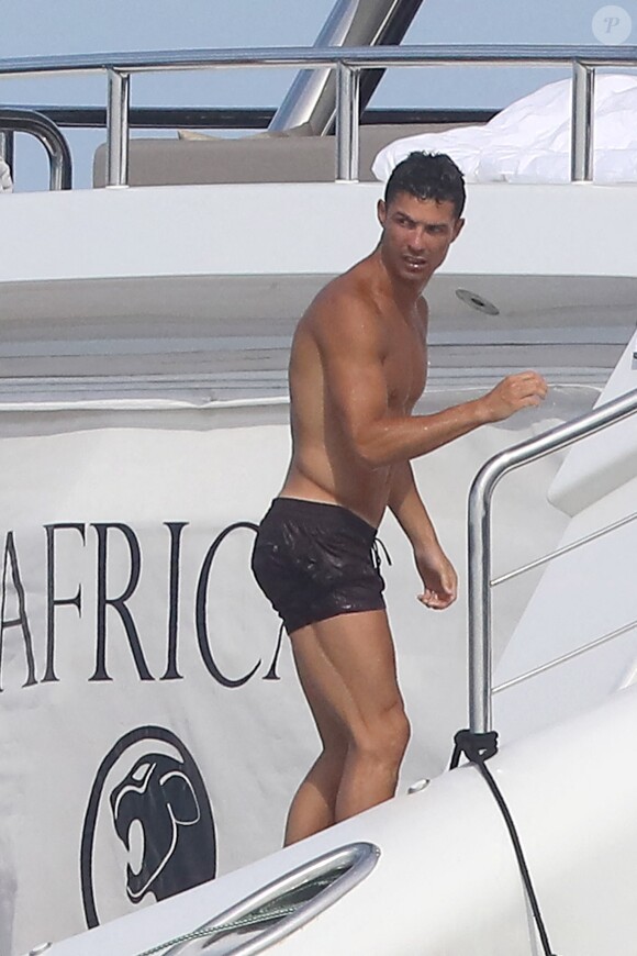 Cristiano Ronaldo en vacances à Saint-Tropez le 23 juin 2019.