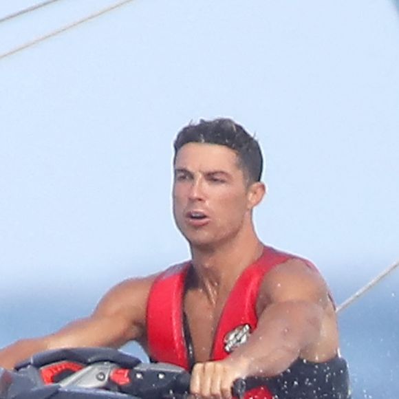 Cristiano Ronaldo en vacances à Saint-Tropez le 23 juin 2019.