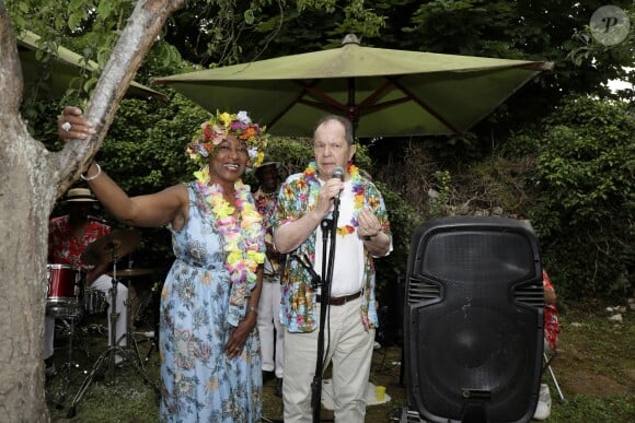Exclusif - Babette de Rozières et Philippe Bilger - Garden party organisée par Babette de Rozières chez elle à Maule le 30 juin 2019. © Cédric Perrin/Bestimage
