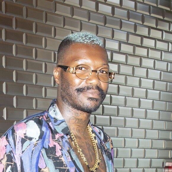 Djibril Cissé assiste au défilé de mode Haute-Couture automne-hiver 2019/2020 "Jean Paul Gaultier" à Paris. Le 3 juillet 2019 © Olivier Borde / Bestimage