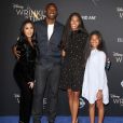 Kobe Bryant avec sa femme Vanessa Laine et leurs filles à la première de "A Wrinkle in Time" au cinéma El Capitan à Los Angeles, le 26 février 2018.