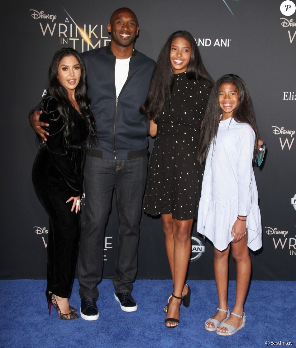 Kobe Bryant avec sa femme Vanessa Laine et leurs filles à la première de &quot;A Wrinkle in Time&quot; au cinéma El Capitan à Los Angeles, le 26 février 2018.
