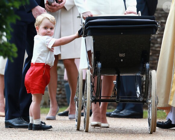 Le prince George de Cambridge - Sorties après le baptême de la princesse Charlotte de Cambridge à l'église St. Mary Magdalene à Sandringham, le 5 juillet 2015.