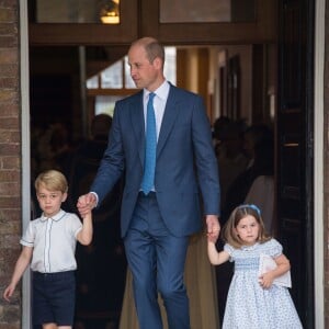 Le prince William, duc de Cambridge, et ses enfants, la princesse Charlotte, le prince George et le prince Louis - La famille royale d'Angleterre lors du baptême du prince Louis en la chapelle St James à Londres. Le 9 juillet 2018.