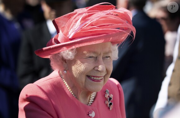 La reine Elizabeth II le 3 juillet 2019 lors de la garden party qu'elle donne chaque année au Palais de Holyrood à Édimbourg pendant la semaine royale en Écosse.