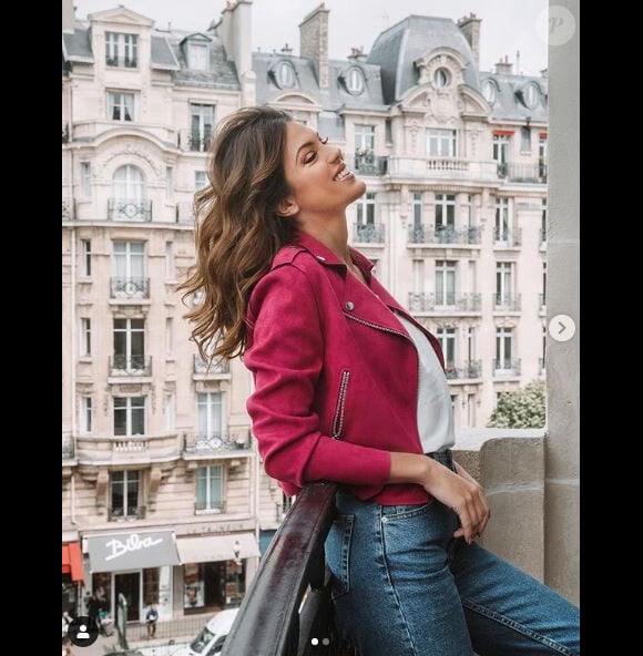 Iris Mittenaere, Miss Univers 2016, pose sur son compte Instagram.